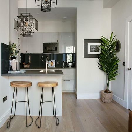 Holyrood Park City Centre Apartment エディンバラ エクステリア 写真