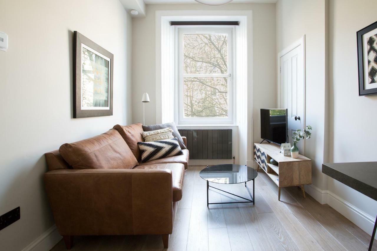 Holyrood Park City Centre Apartment エディンバラ エクステリア 写真