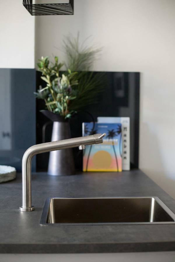Holyrood Park City Centre Apartment エディンバラ エクステリア 写真