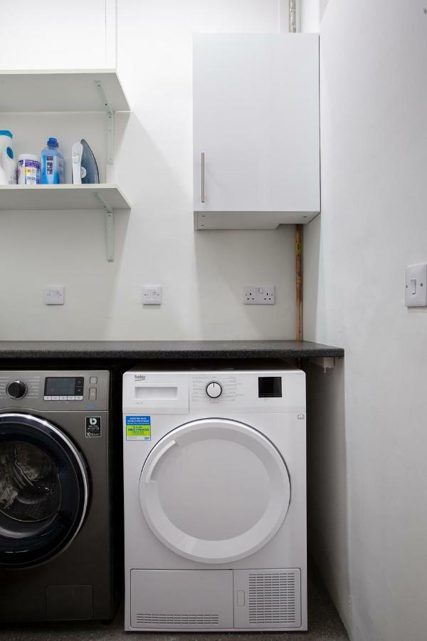 Holyrood Park City Centre Apartment エディンバラ エクステリア 写真